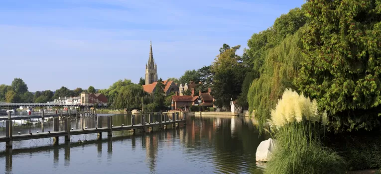 The church and weir at Marlow